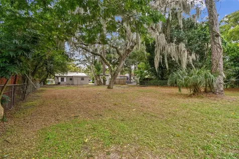 2310 E Minnehaha Street Tampa FL 33610