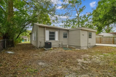 2310 E Minnehaha Street Tampa FL 33610
