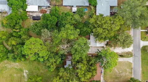 2310 E Minnehaha Street Tampa FL 33610