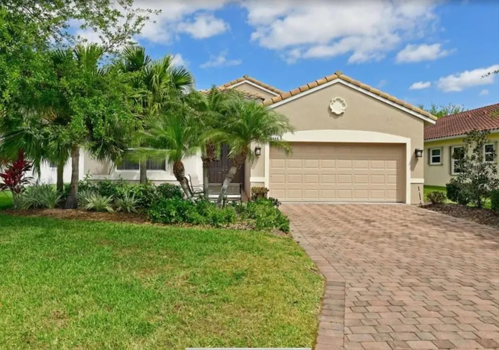 4115 63rd Terrace E Sarasota FL 34243