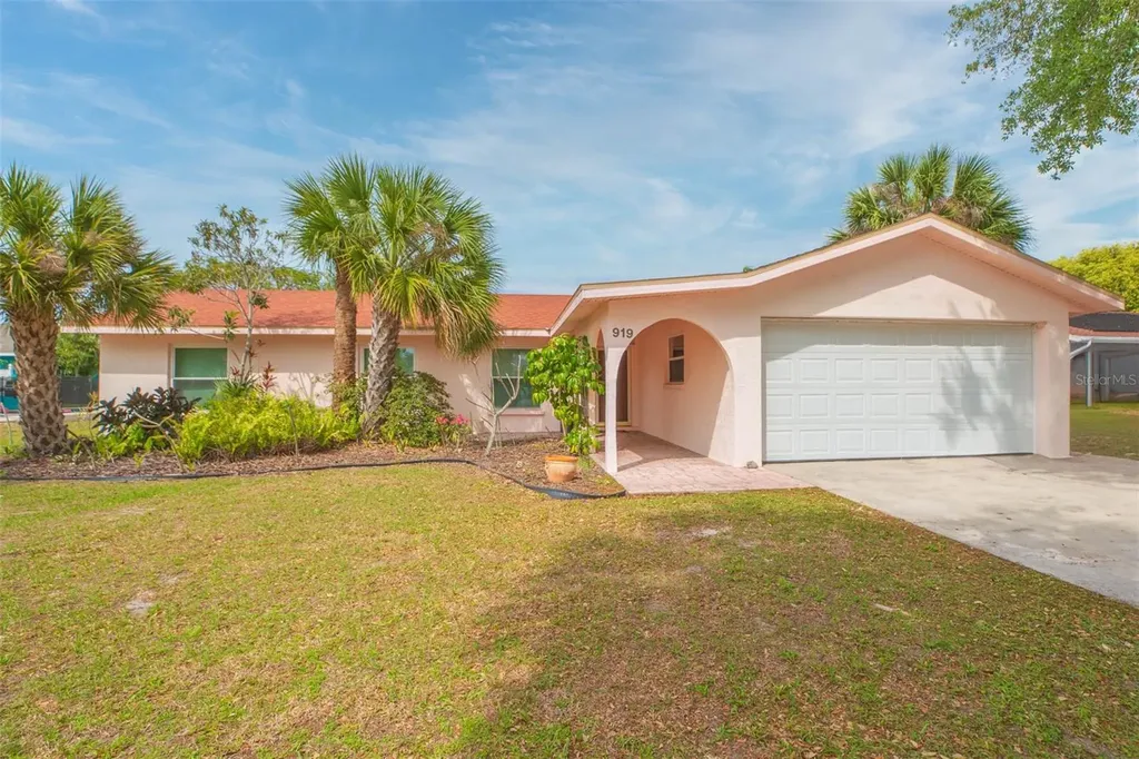919 Sago Palm Way Apollo Beach FL 33572