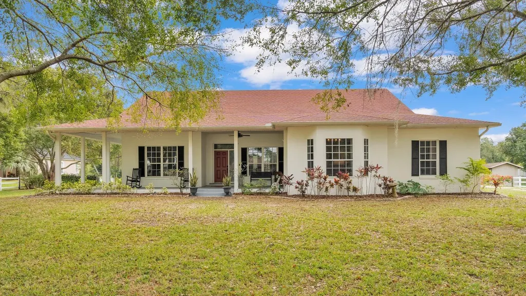 40 Lake Arrowhead Drive Winter Haven FL 33880