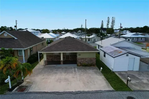 1326 Yoder Avenue Sarasota FL 34239
