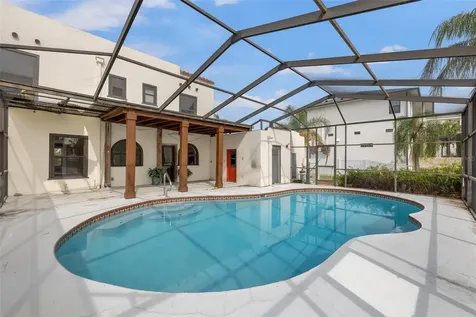 1936 Arrowhead Drive NE St Petersburg FL 33703