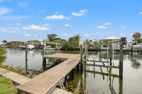 1936 Arrowhead Drive NE St Petersburg FL 33703