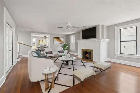 1936 Arrowhead Drive NE St Petersburg FL 33703
