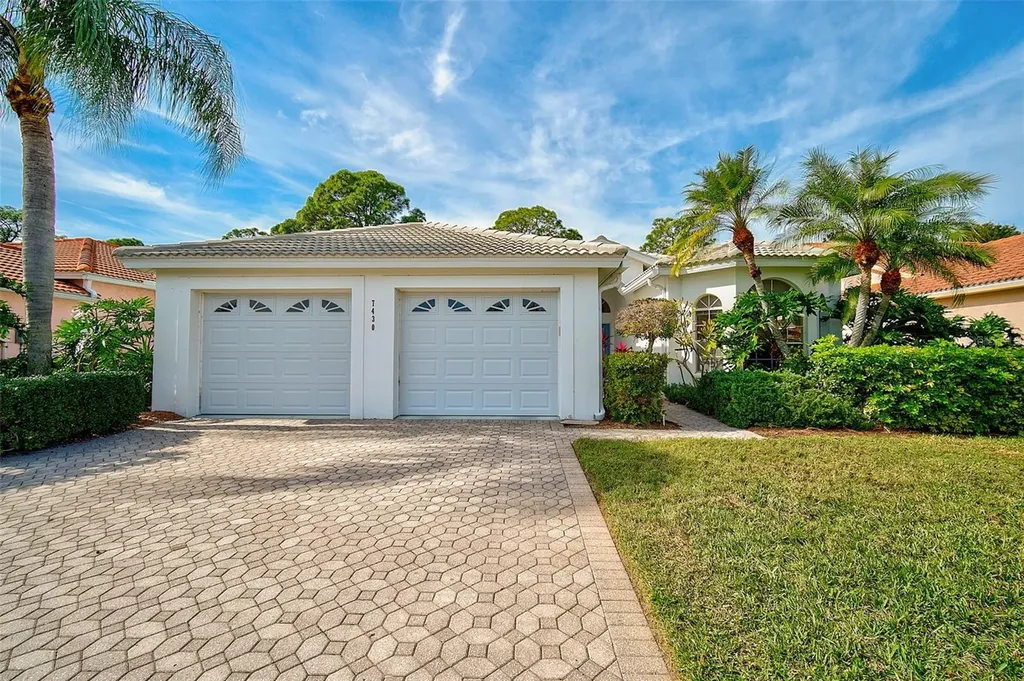 7430 Fairlinks Court Sarasota FL 34243