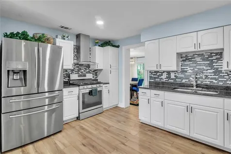 2460 Nash Street Clearwater FL 33765