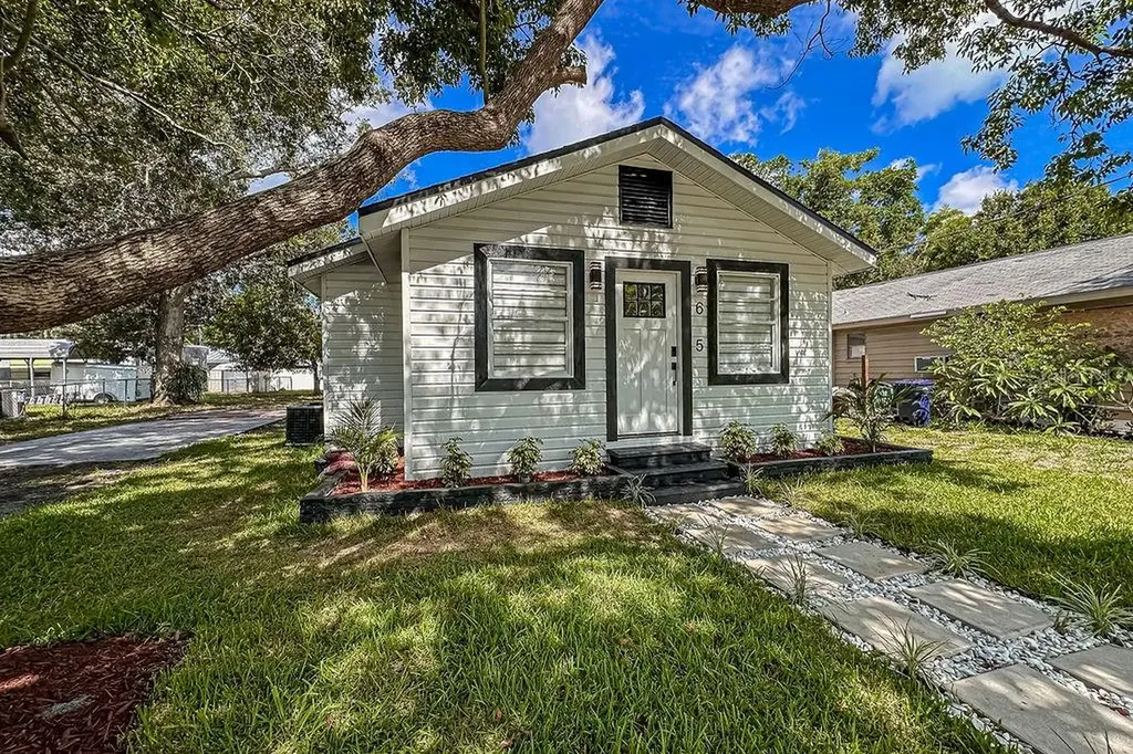 605 15th Avenue W Palmetto FL 34221