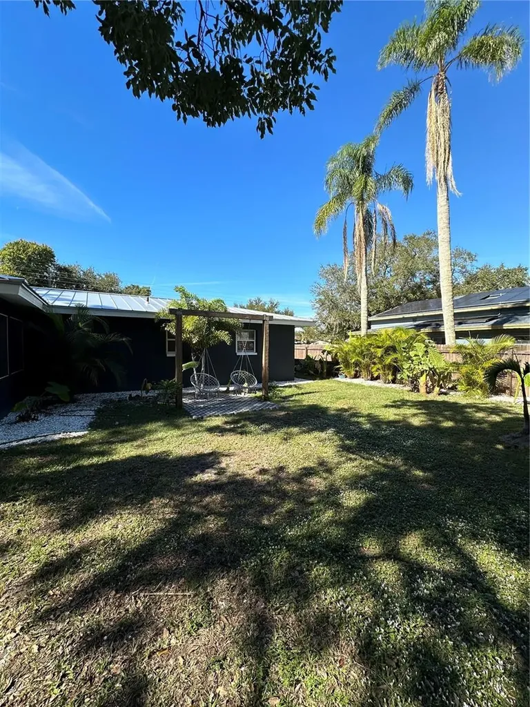 107 22nd Street E Bradenton FL 34208