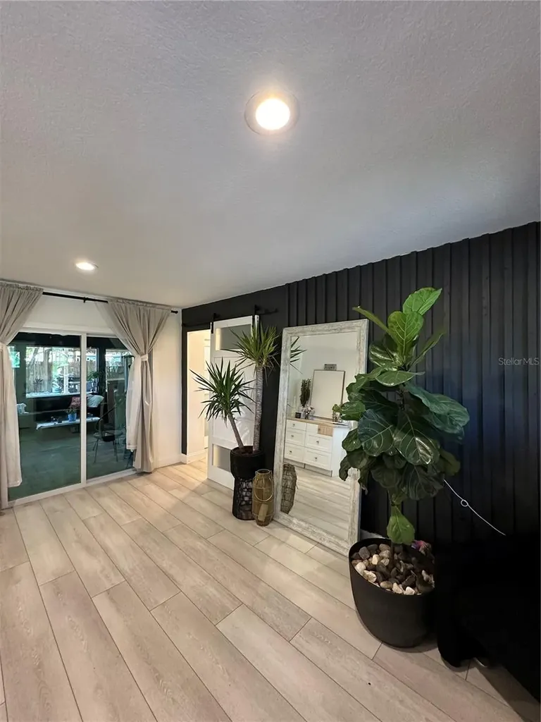 107 22nd Street E Bradenton FL 34208
