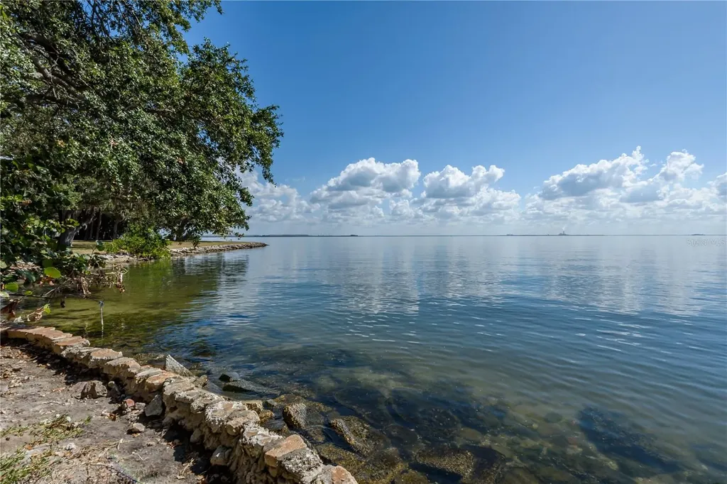 6210 Bayshore Boulevard Tampa FL 33611