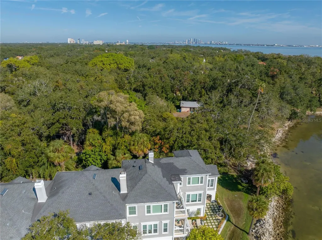 6210 Bayshore Boulevard Tampa FL 33611
