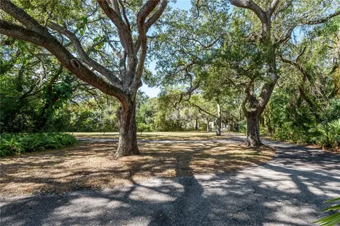 6210 Bayshore Boulevard Tampa FL 33611