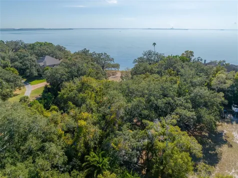 6210 Bayshore Boulevard Tampa FL 33611