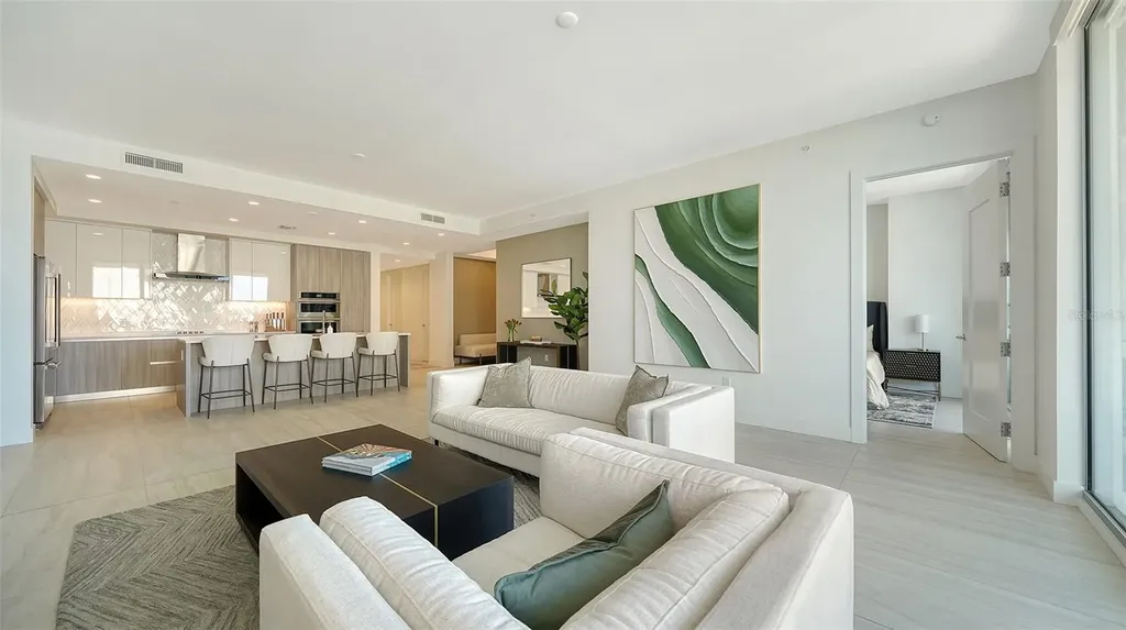 301 Quay Commons Drive Sarasota FL 34236