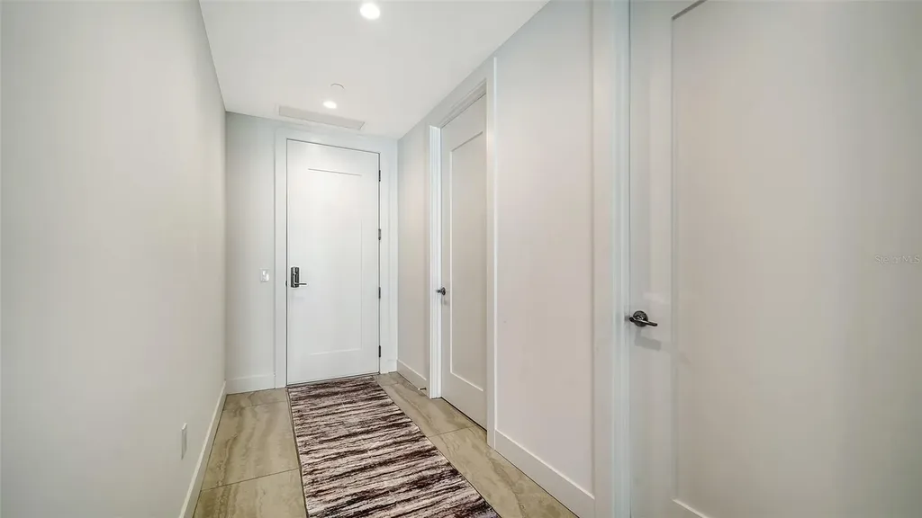 301 Quay Commons Drive Sarasota FL 34236