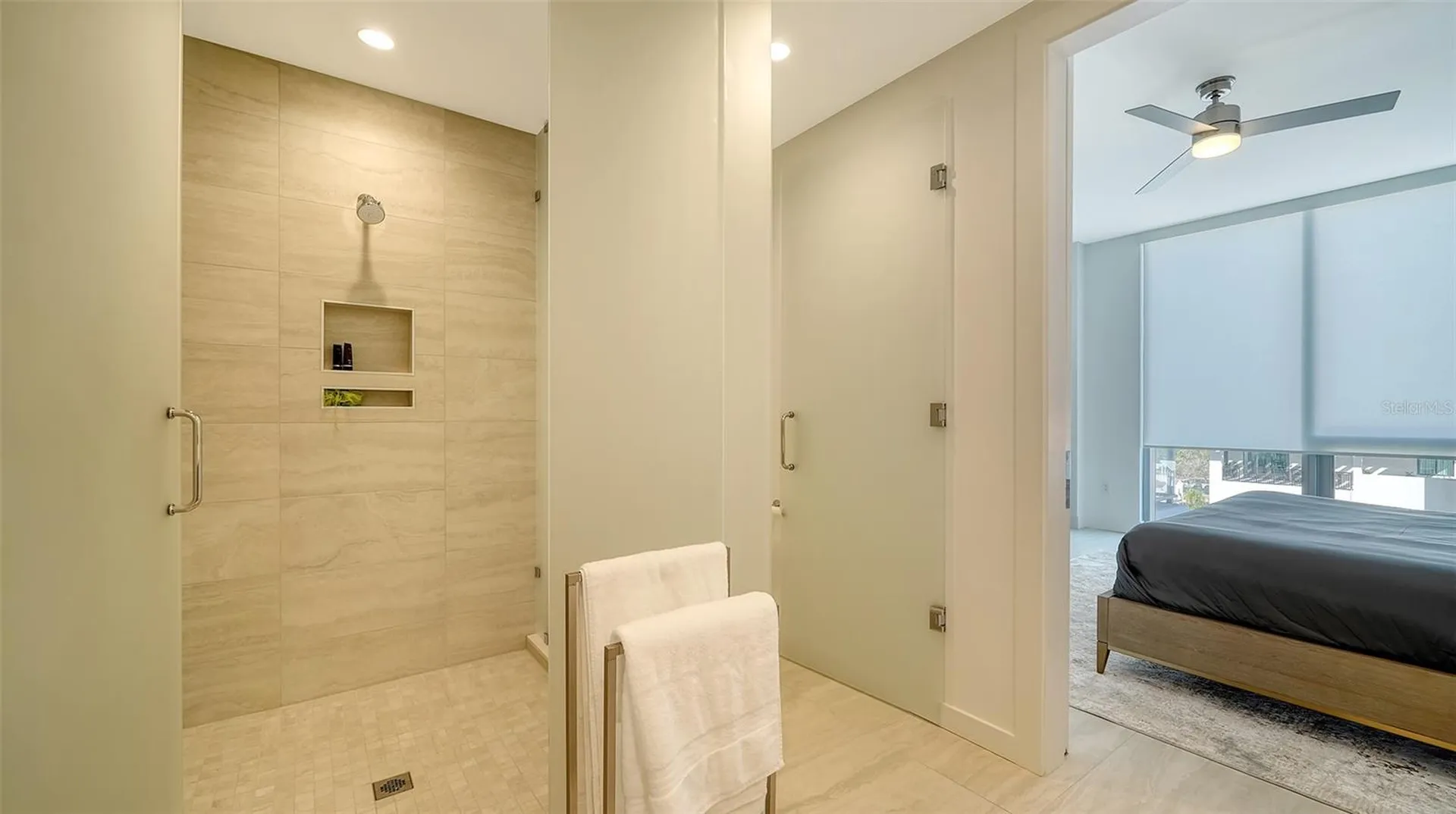 301 Quay Commons Drive Sarasota FL 34236
