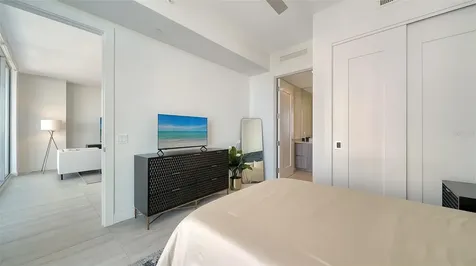 301 Quay Commons Drive Sarasota FL 34236