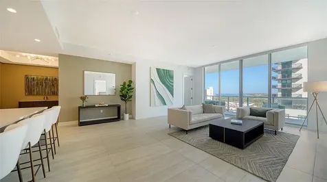 301 Quay Commons Drive Sarasota FL 34236