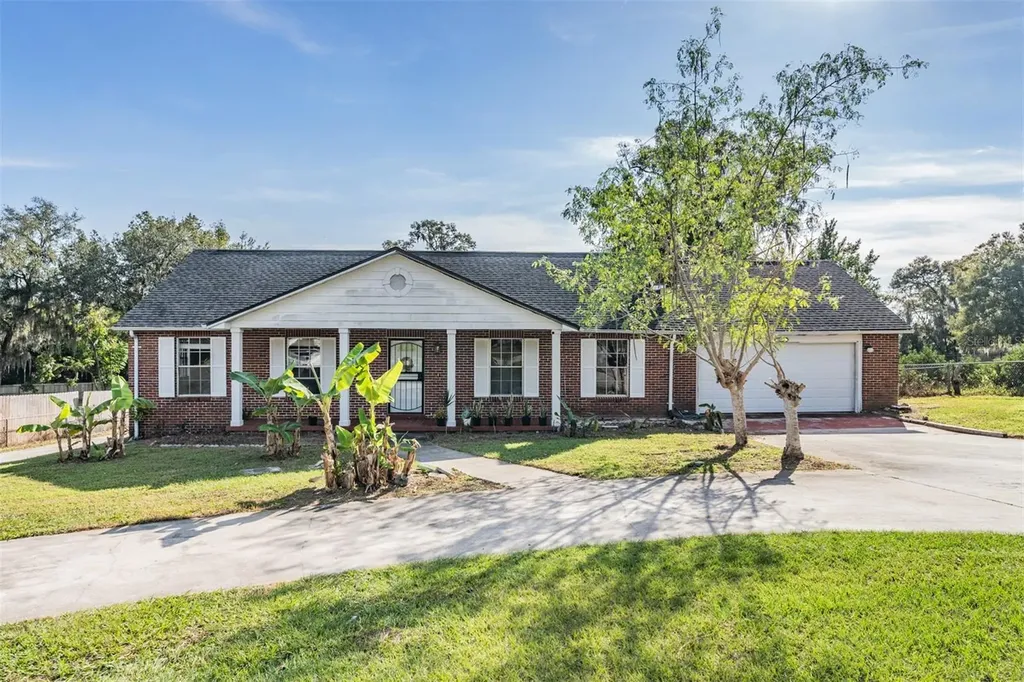 36736 Suwanee Way Dade City FL 33525