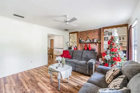 36736 Suwanee Way Dade City FL 33525
