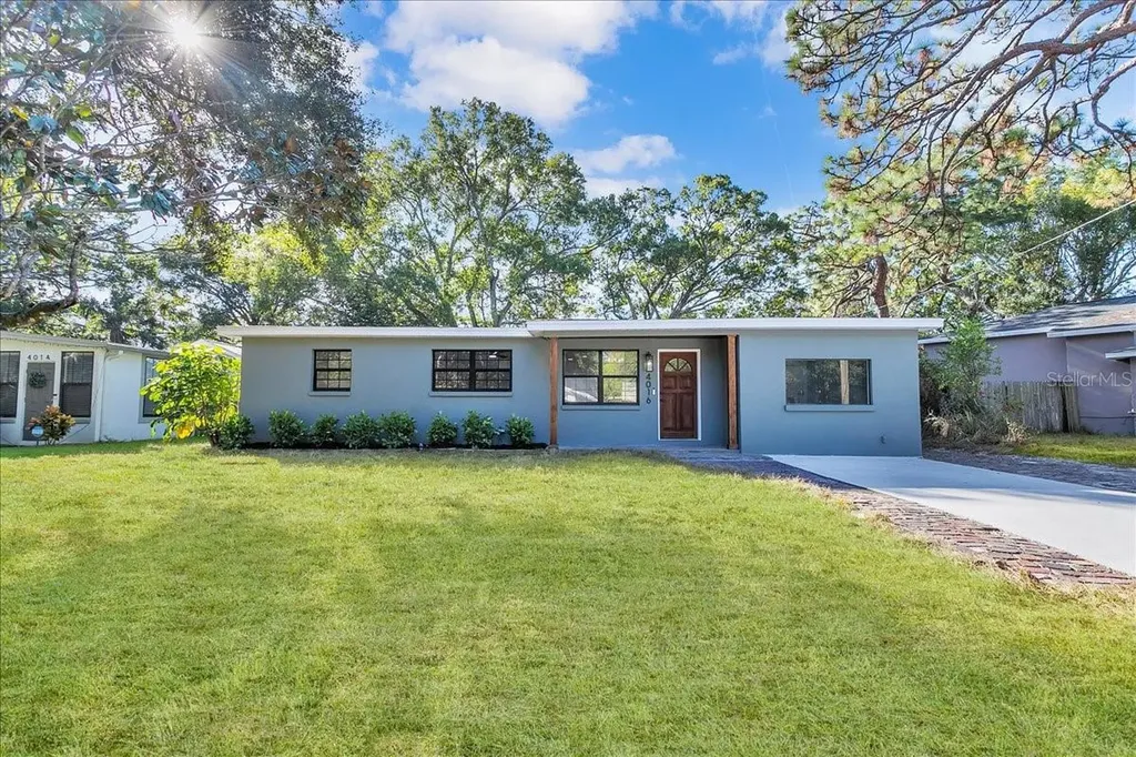 4016 W Lawn Avenue Tampa FL 33611