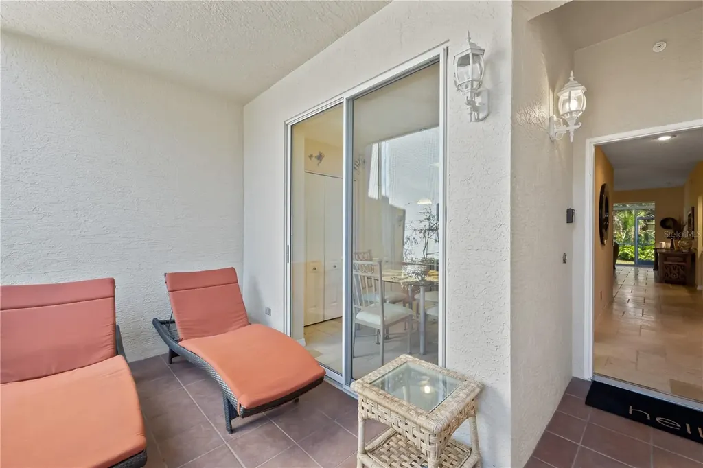 9611 Castle Point Drive Sarasota FL 34238