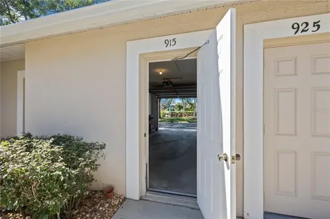 9611 Castle Point Drive Sarasota FL 34238