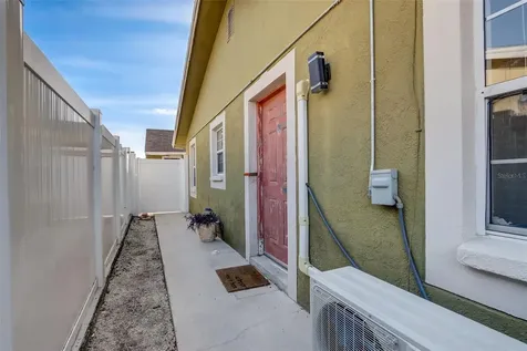 10212 Wexford Court Tampa FL 33615