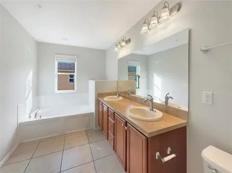 222 Silverglen Lane Altamonte Springs FL 32714