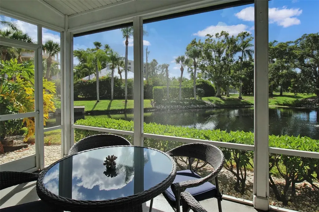 1260 Siesta Bayside Drive Sarasota FL 34242