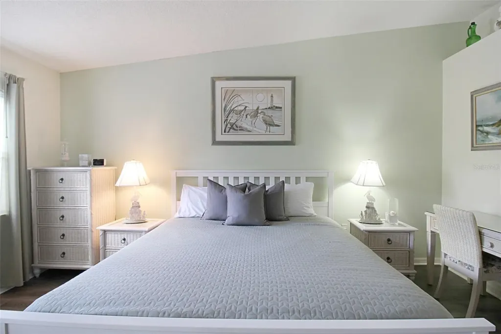 1260 Siesta Bayside Drive Sarasota FL 34242