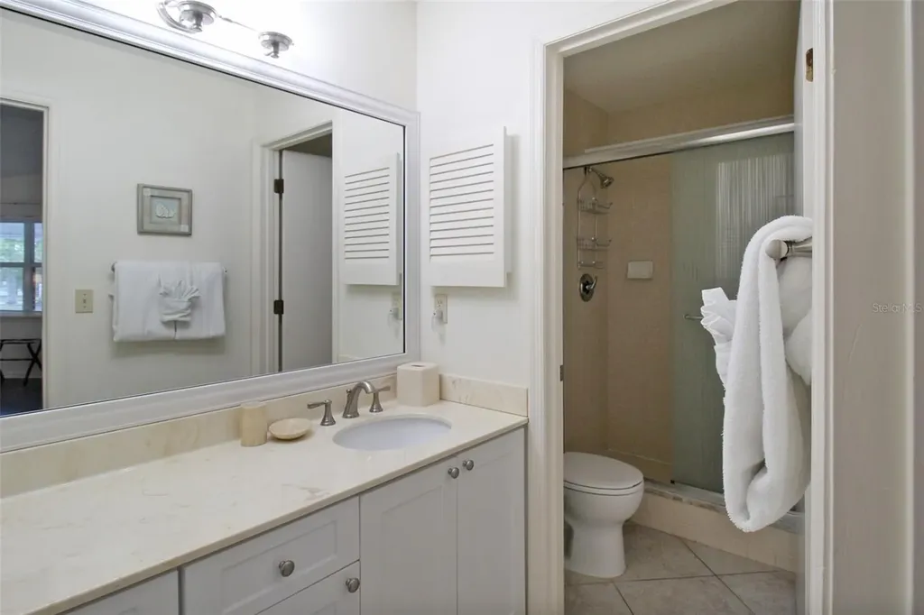 1260 Siesta Bayside Drive Sarasota FL 34242