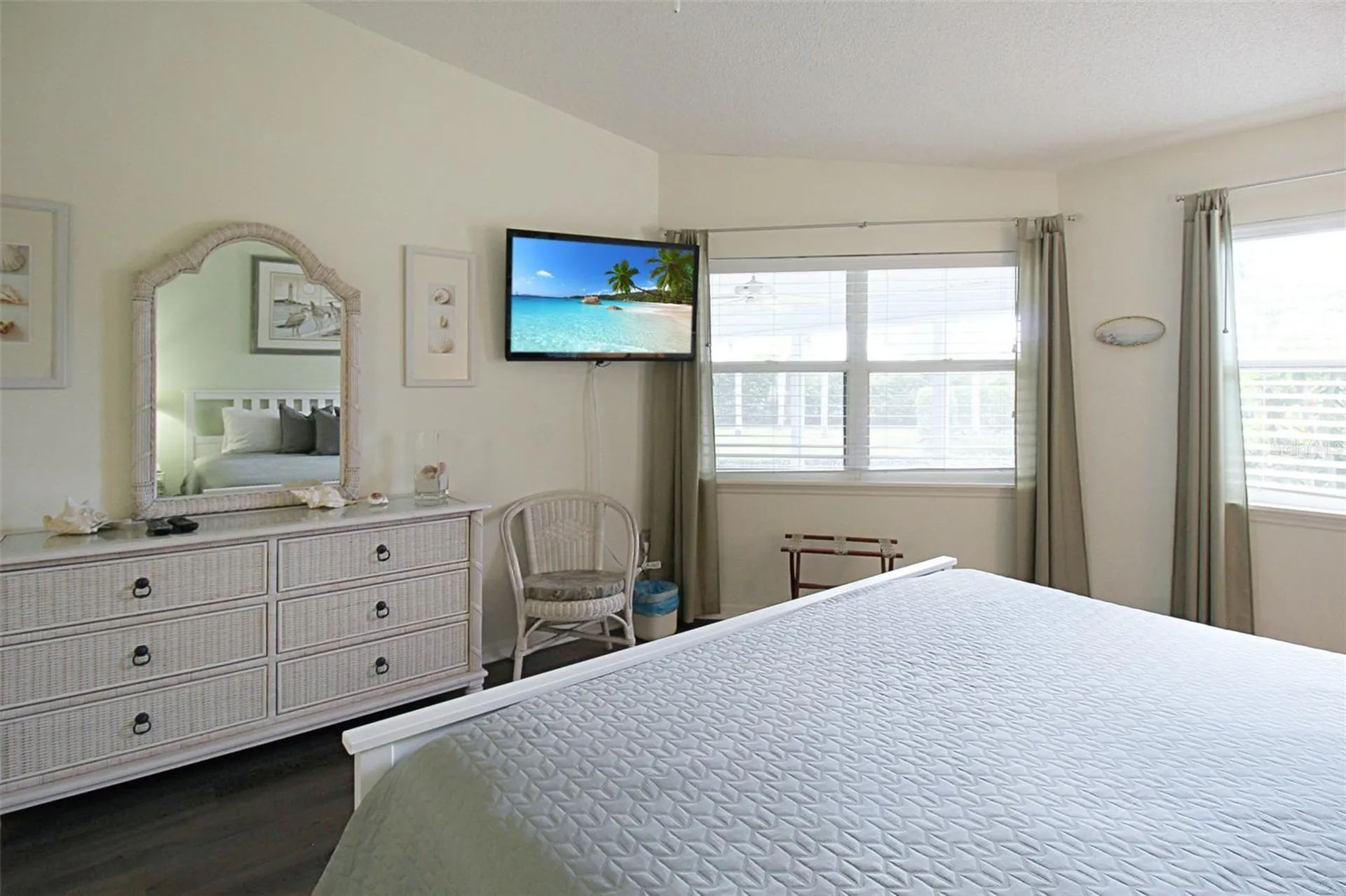 1260 Siesta Bayside Drive Sarasota FL 34242