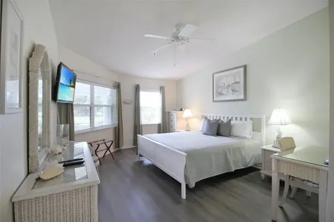 1260 Siesta Bayside Drive Sarasota FL 34242