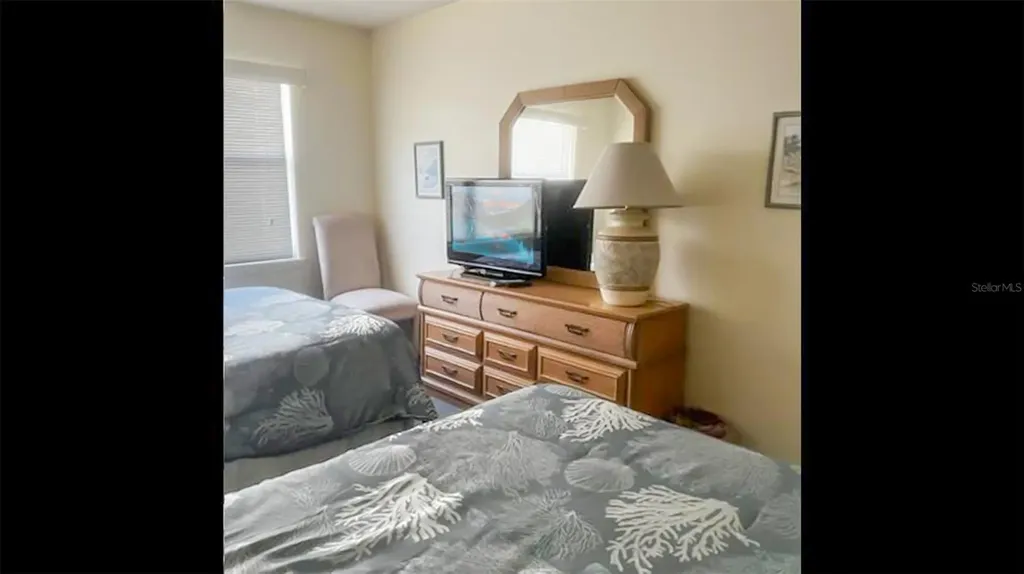 1318 Siesta Bayside Drive Sarasota FL 34242