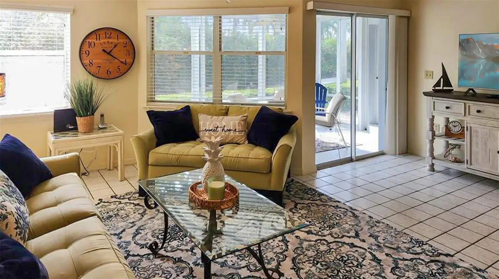 1318 Siesta Bayside Drive Sarasota FL 34242