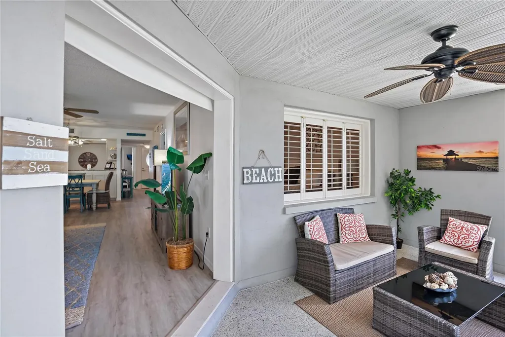 1374 Siesta Bayside Drive Sarasota FL 34242