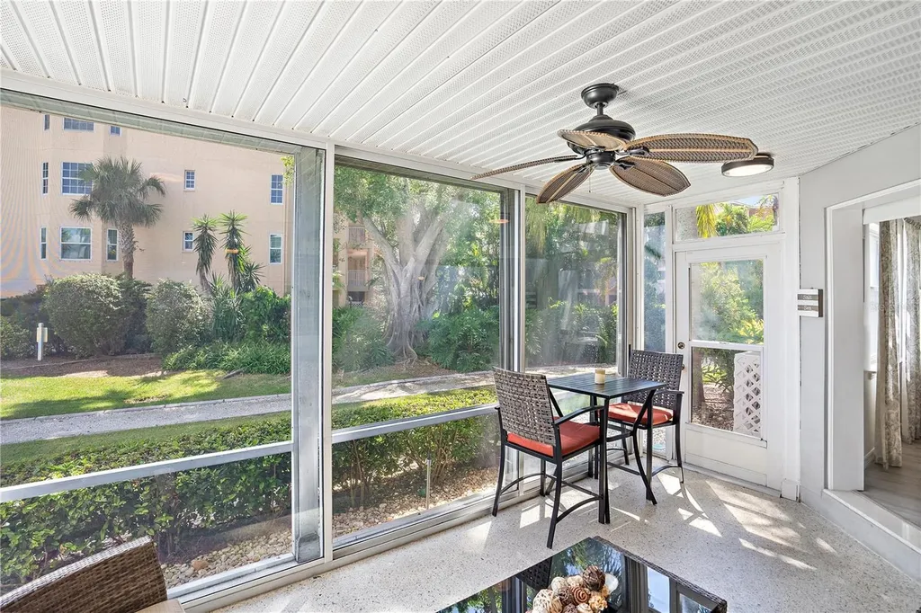 1374 Siesta Bayside Drive Sarasota FL 34242