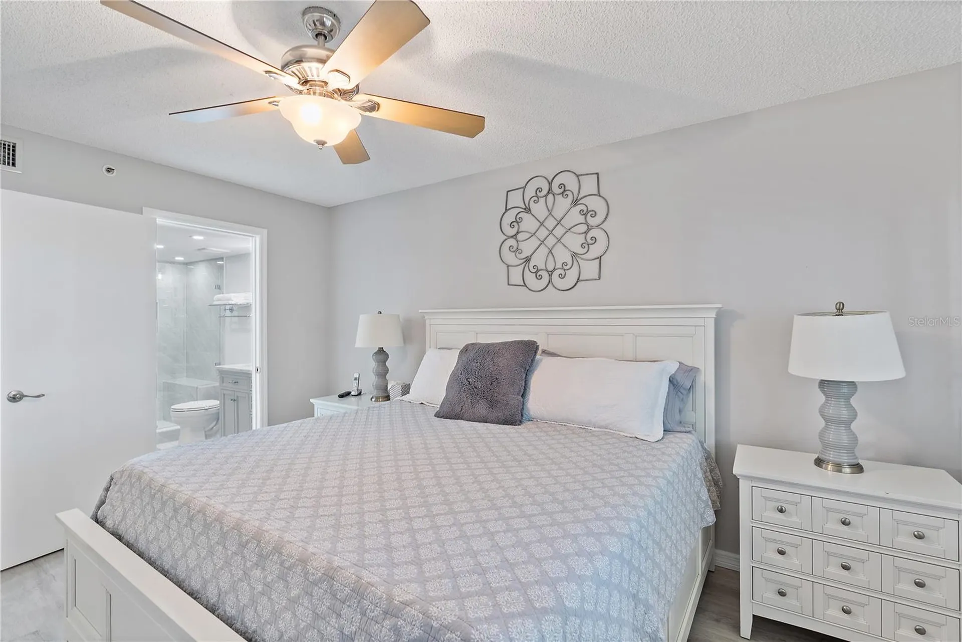 1374 Siesta Bayside Drive Sarasota FL 34242