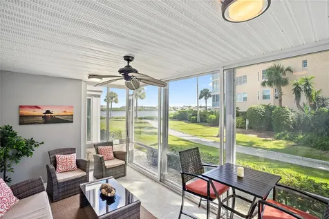 1374 Siesta Bayside Drive Sarasota FL 34242