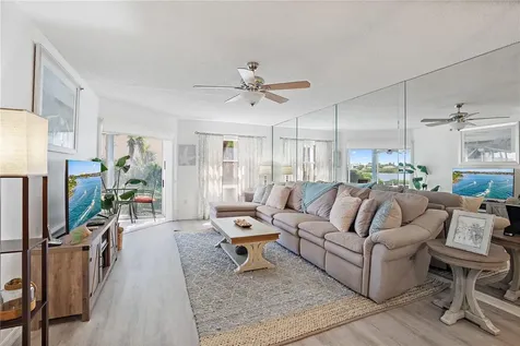 1374 Siesta Bayside Drive Sarasota FL 34242