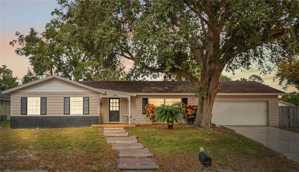 309 Monticello Drive Altamonte Springs FL 32701