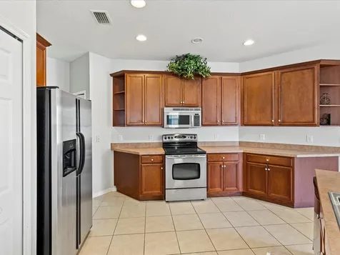 5511 Golden Isles Drive Apollo Beach FL 33572