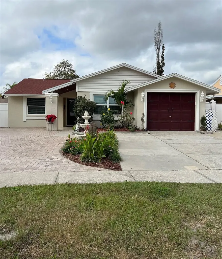 12522 Mondragon Drive Tampa FL 33625