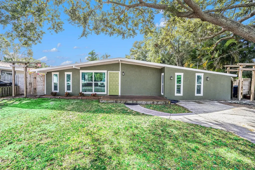 4734 W Wisconsin Avenue Tampa FL 33616