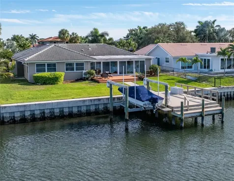 4736 Overlook Drive NE St Petersburg FL 33703