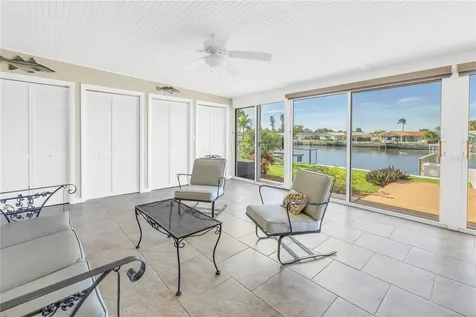 4736 Overlook Drive NE St Petersburg FL 33703