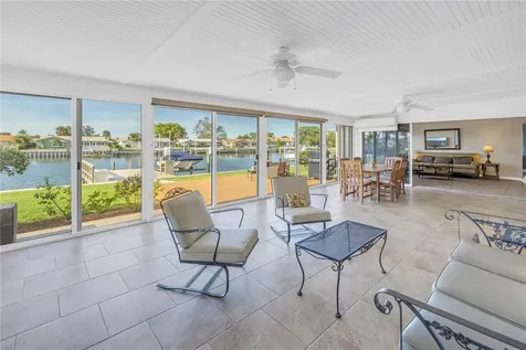 4736 Overlook Drive NE St Petersburg FL 33703